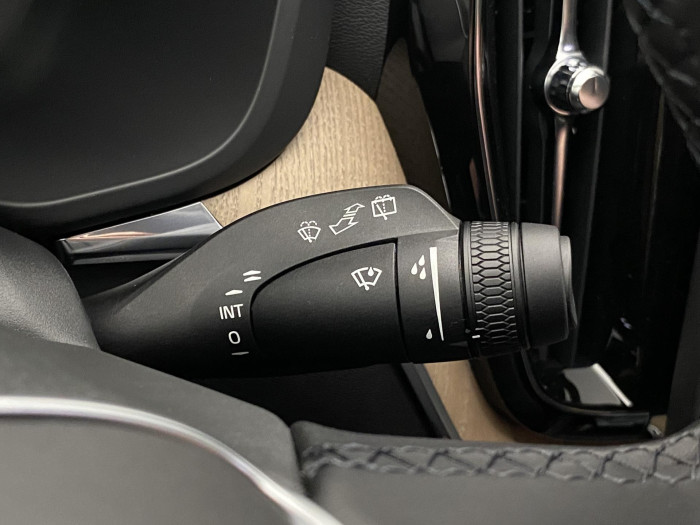 Volvo XC60 B5 AWD AUT DARK PLUS