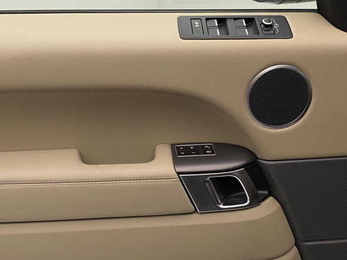 Land Rover Range Rover Sport 3.0 SDV6 AWD REZERVACE