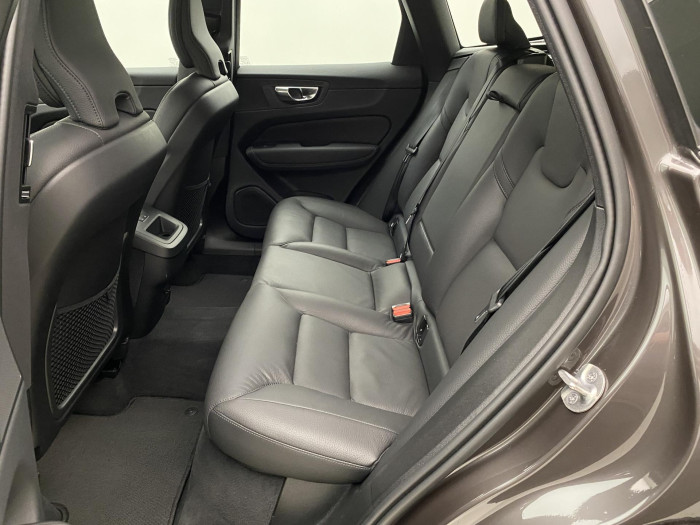 Volvo XC60 B5 AWD CORE AUT