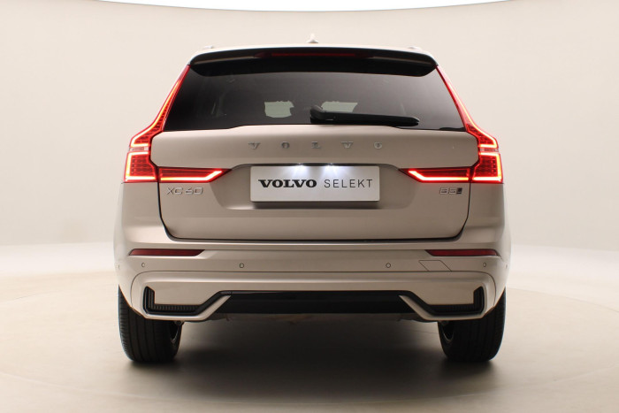 Volvo XC60 B5 AWD PLUS DARK AUT 1.maj