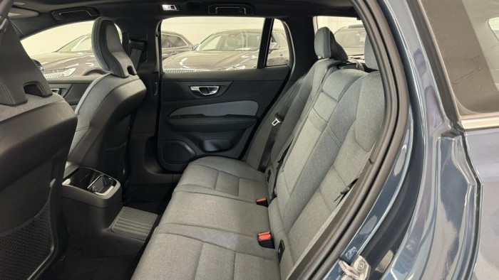 Volvo V60 T6 RECHARGE AWD REZERVACE