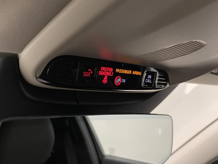 Volvo V90 T4 MOMENTUM AUT REZERVACE 2.0 Momentum