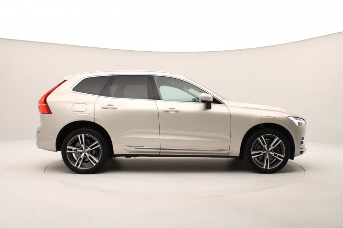 Volvo XC60 T8 AWD INSCRIPTION REZERVACE