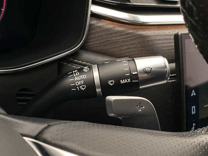 Jaguar XF D200 R-DYNAMIC SE AWD AUT 2.0 d Dynamic SE