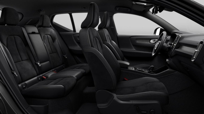 Volvo XC40 B3 AUT PLUS BLACK EDITION 2.0 Plus Edition