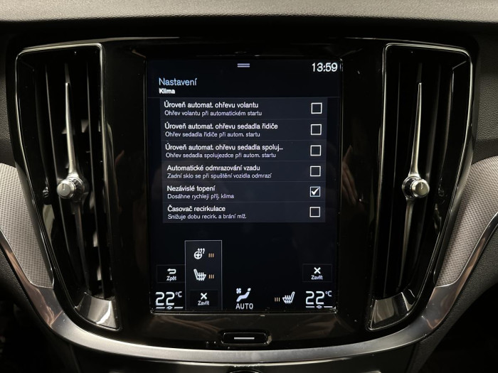 Volvo V60 D3 R-DESIGN AUT REZERVACE 2.0 d