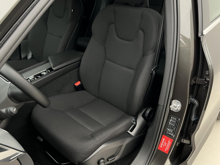 Volvo XC60 B4 MOMENTUM PRO AUT 1.maj. 2.0 Momentum
