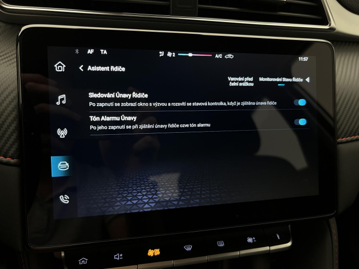 MG ZS 1.5 ESSENTIAL PLUS AUT CZ