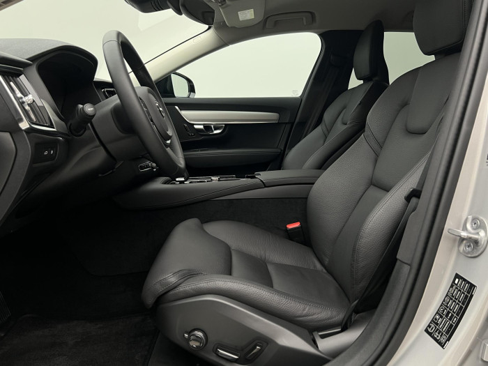 Volvo V90 T6 AWD RECHARGE PLUS DARK AUT