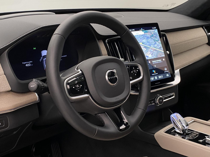 Volvo XC90 T8 AWD RECHARGE DARK ULTRA 7