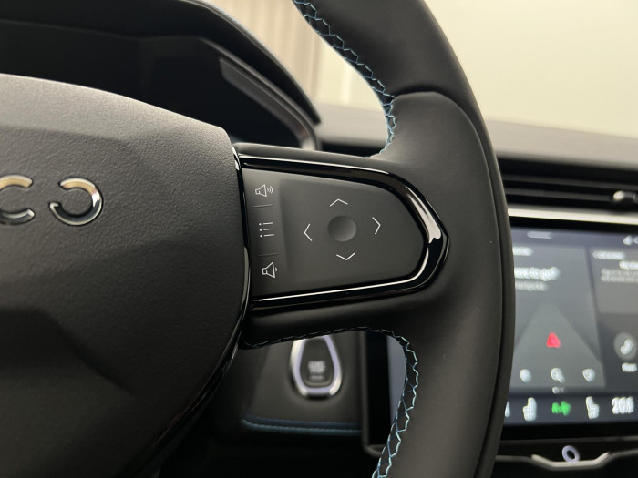 Lynk & Co 01 PHEV DCT AUT 1.maj.