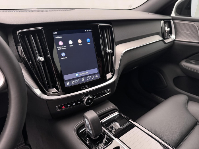 Volvo V60 T6 AWD Plug-in DARK PLUS