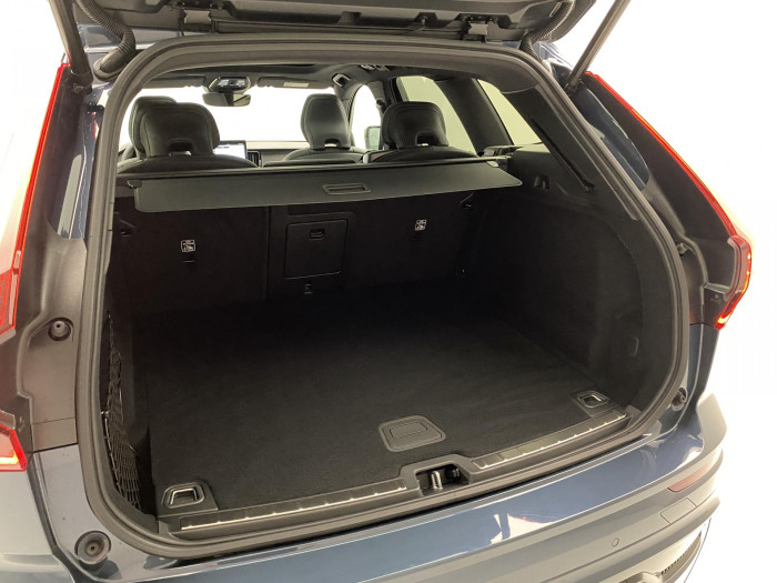 Volvo XC60 B5 AWD AUT PLUS BLACK EDITION