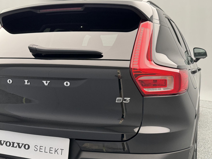 Volvo XC40 B3 DARK ULTRA CZ 1.maj
