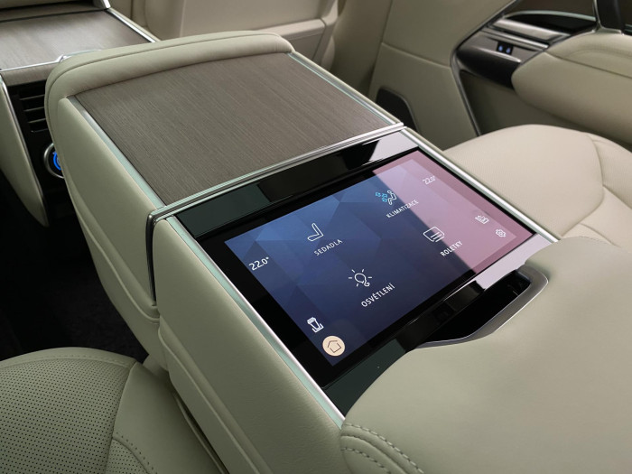 Land Rover Range Rover D350 AUTOBIOGRAPHY LWB 3.0 d