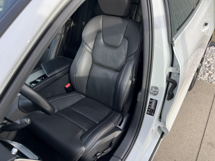 Volvo V60 T6 AWD INSCRIPTION REZERVACE