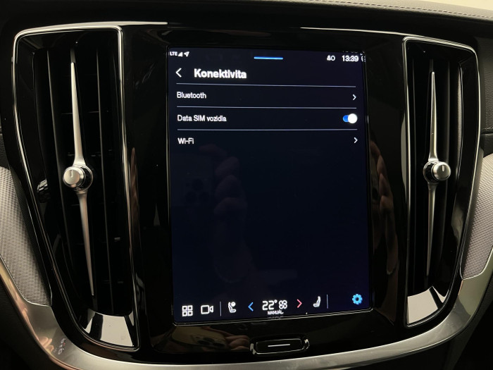 Volvo V60 B4 ULTIMATE DARK AUT 1.maj.