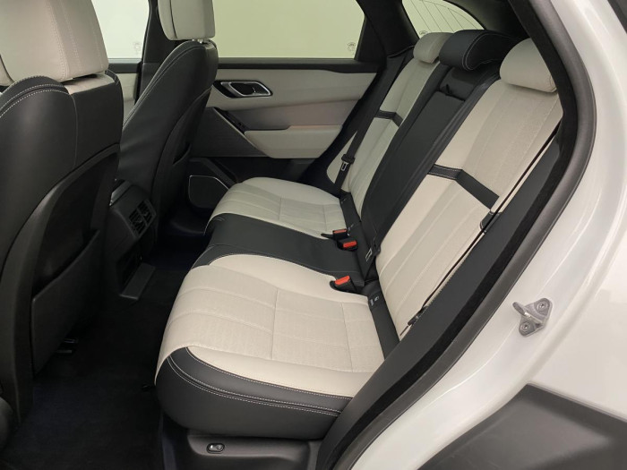 Land Rover Range Rover Velar D300 R-DYNAMIC HSE  REZERVACE 3.0 d Dynamic