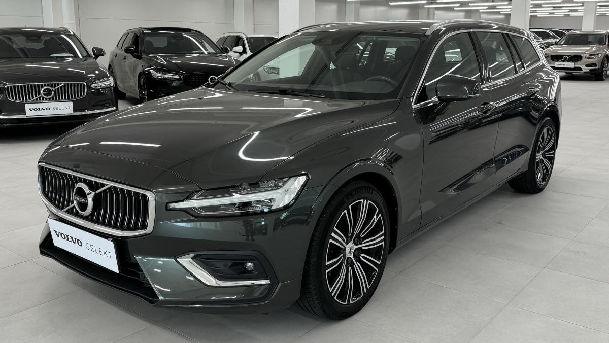 Volvo V60 B4 INSCRIPTION AUT REZERVACE