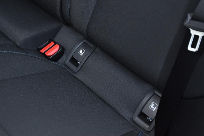 Lynk & Co 01 PHEV DCT AUT 1.maj.