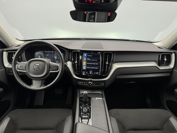 Volvo XC60 T8 AWD RECHARGE MOMENTUM 2.0 Momentum