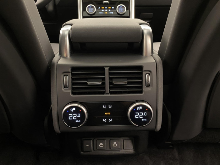 Land Rover Discovery D300 SE AWD AUT CZ 3.0 d SE