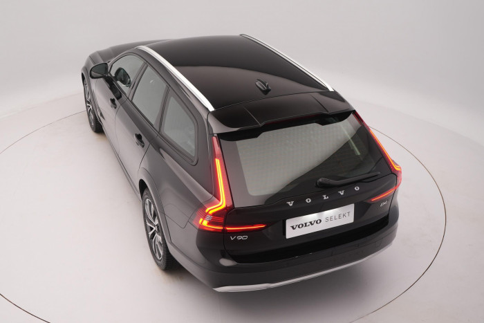Volvo V90 CC B4 AWD PLUS CZ 1.maj