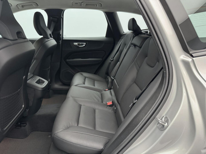 Volvo XC60 B5 AWD AUT DARK PLUS