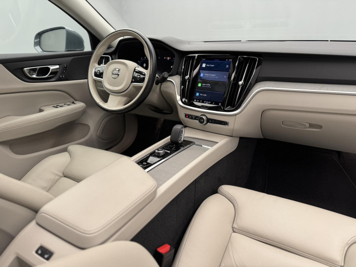 Volvo V60 B5 BRIGHT PLUS AUT REZERVACE