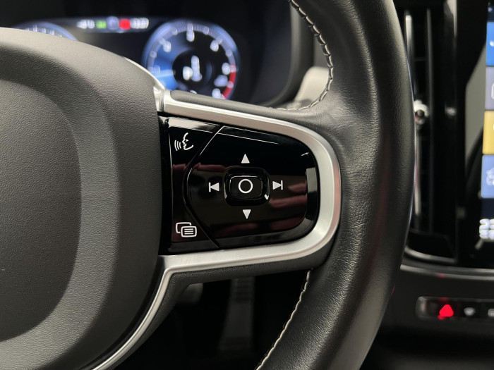 Volvo V90 B4 R-DESIGN AUT 1.maj.