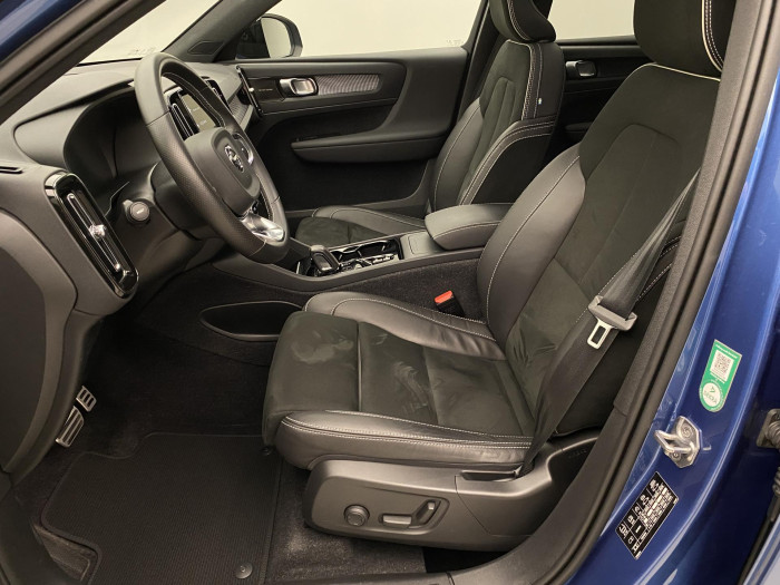 Volvo XC40 B4 AWD R-DESIGN AUT 1.maj