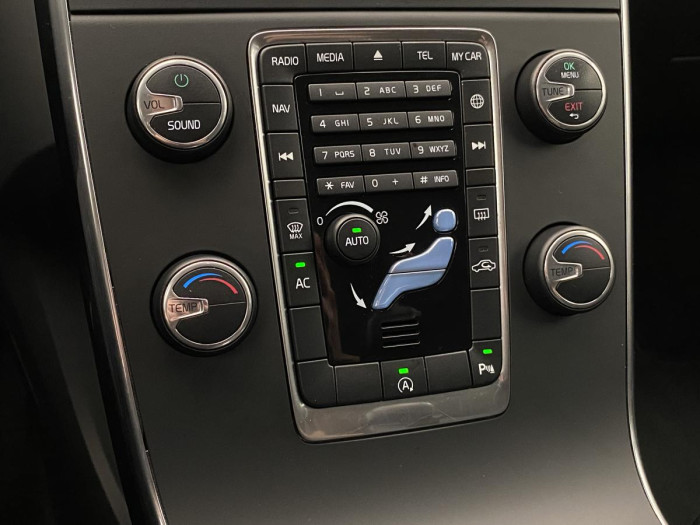 Volvo V60 D2 NAVIGACE 1.maj. REZERVACE 2.0 d