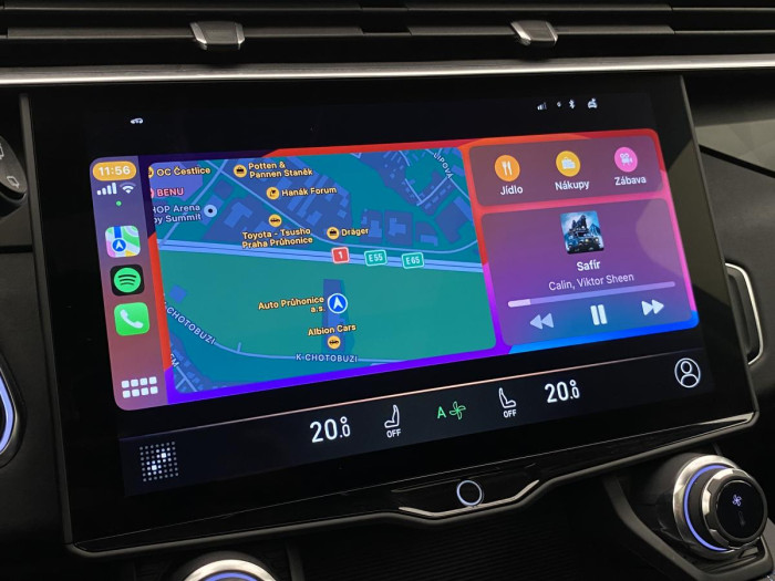 Lynk & Co 01 PHEV DCT AUT REZERVACE