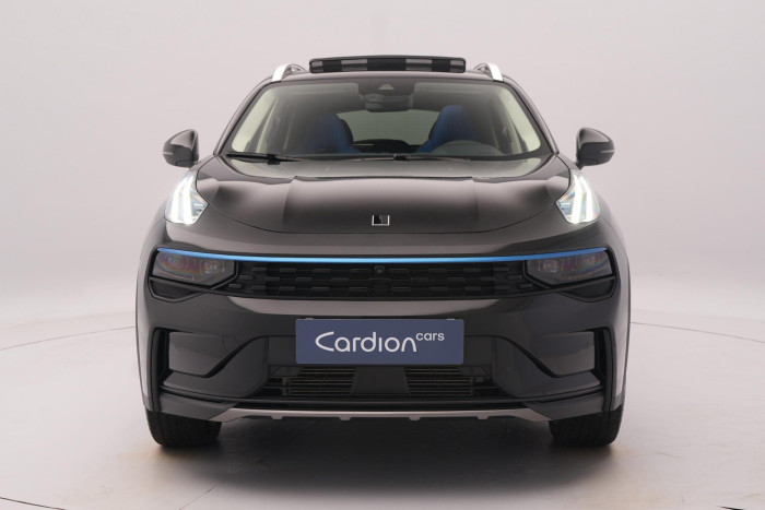 Lynk & Co 01 PHEV DCT AUT 1.maj