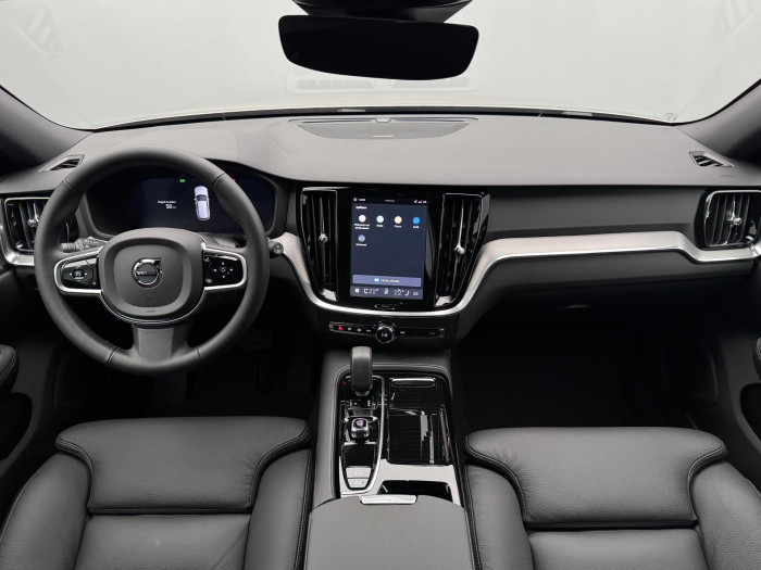 Volvo V60 T6 AWD Plug-in DARK PLUS
