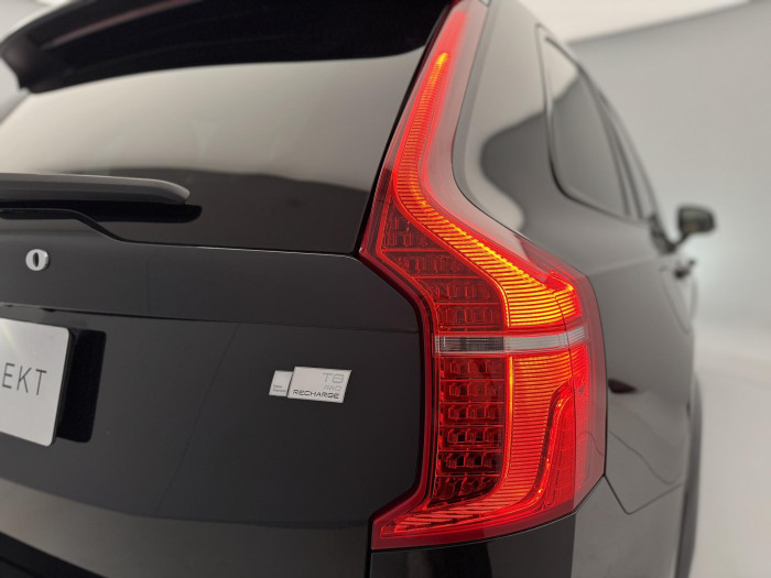 Volvo XC90 T8 AWD RECHARGE ULTIMATE DARK
