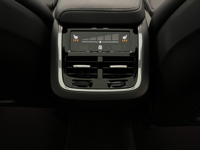 Volvo XC60 B5 AWD ULTRA BLACK EDITION AUT 2.0 Edition