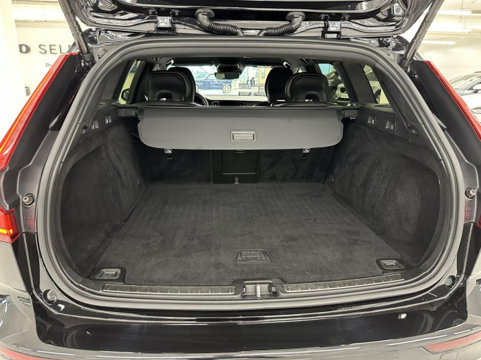 Volvo V60 D3 R-DESIGN AUT REZERVACE 2.0 d