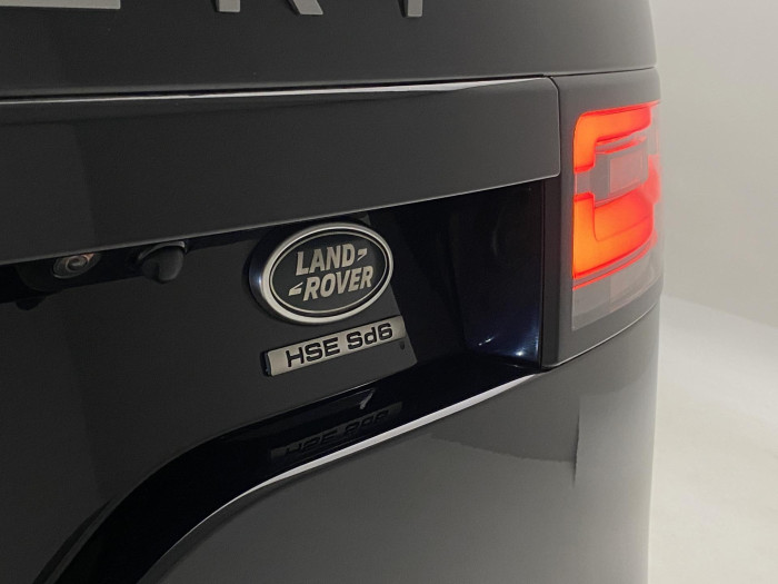 Land Rover Discovery 3,0 Sd6 AWD HSE REZERVACE