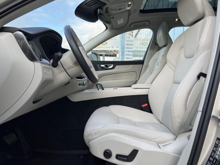 Volvo XC60 T6 AWD RECHARGE INSCRIPTION