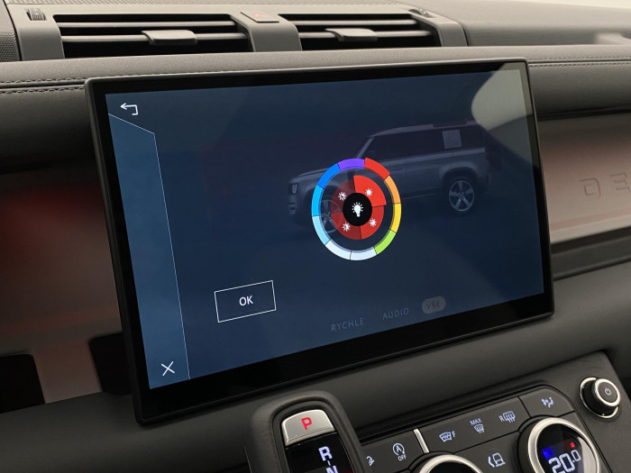 Land Rover Defender 110 D250X-DYNAMIC SE REZERVACE 3.0 d Dynamic SE