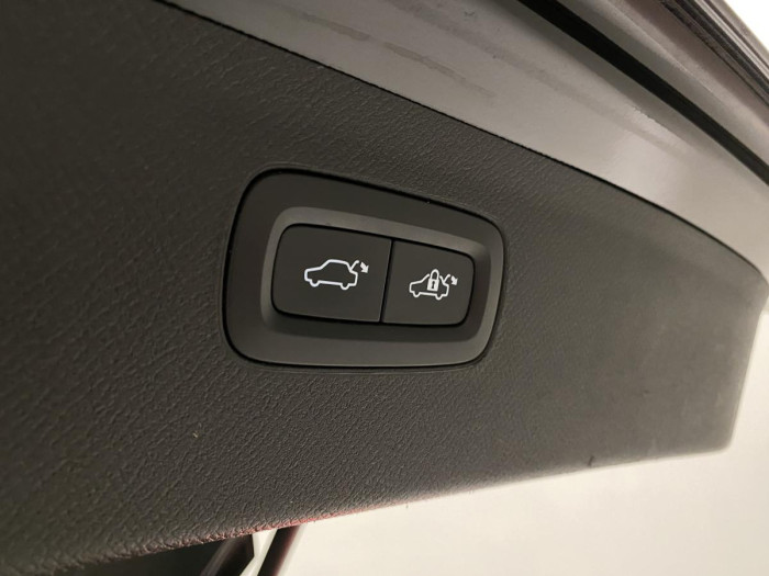 Volvo XC90 D5 AWD INSCRIPTION REZERVACE 2.0 d