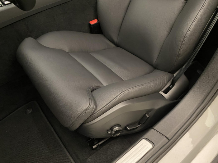 Volvo V60 B4 PLUS DARK AUT 1.maj
