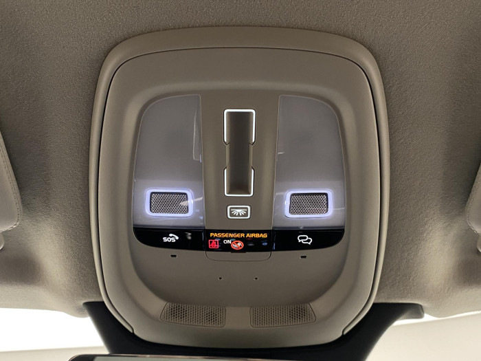 Volvo XC90 T8 AWD RECHARGE DARK ULTRA 7m