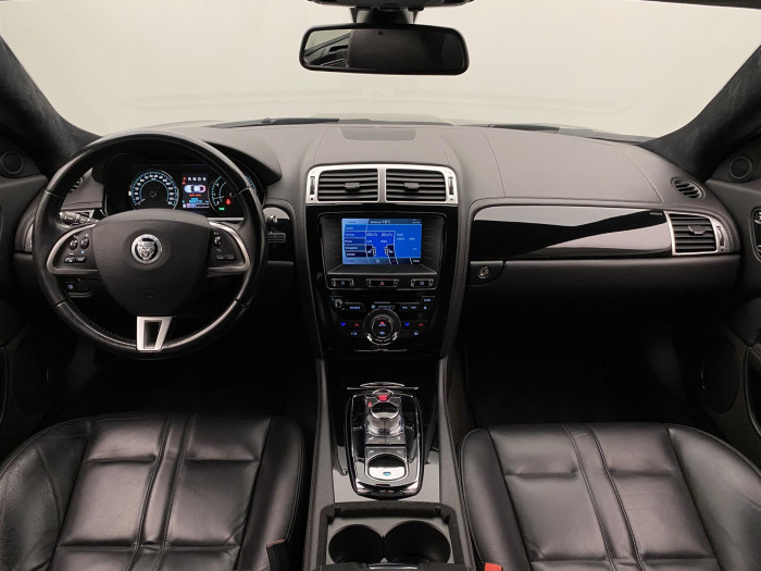 Jaguar XK8 5.0 S/C AUT