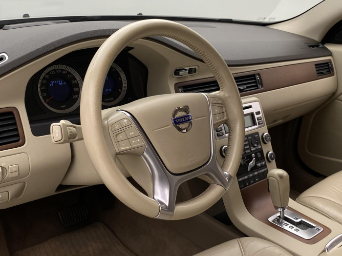 Volvo V70 D5 AWD SUMMUM AUT CZ 2.4 d Summum