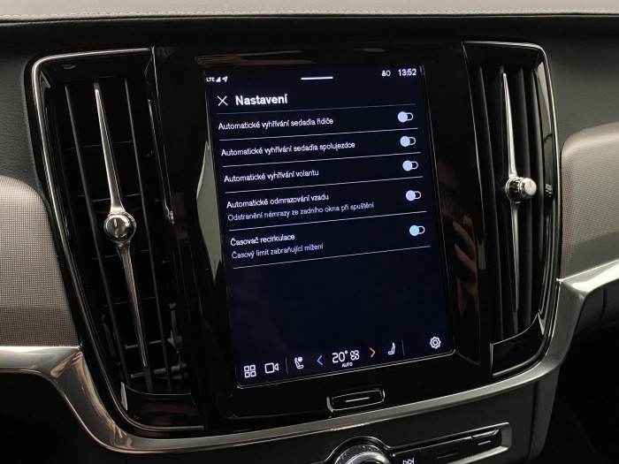 Volvo V90 CC B4 AWD PLUS AUT CZ 1.maj.
