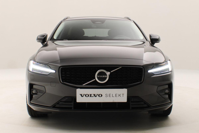 Volvo V60 B4 PLUS DARK AUT 1.maj