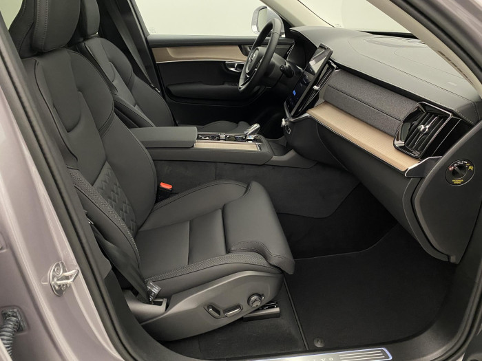 Volvo XC90 T8 AWD RECHARGE BRIGHT PLUS 7m