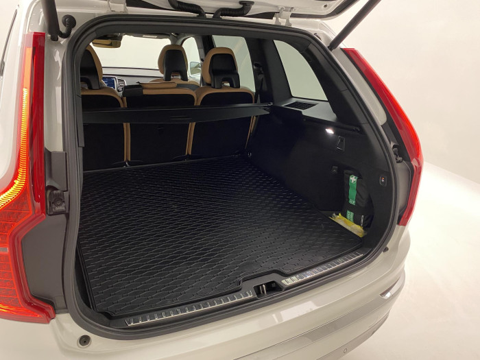 Volvo XC90 B5 AWD INSCRIPION AUT CZ